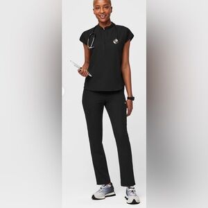 FIGS scrub set Black Rafaela top and Livingston straight leg pants Medium tall